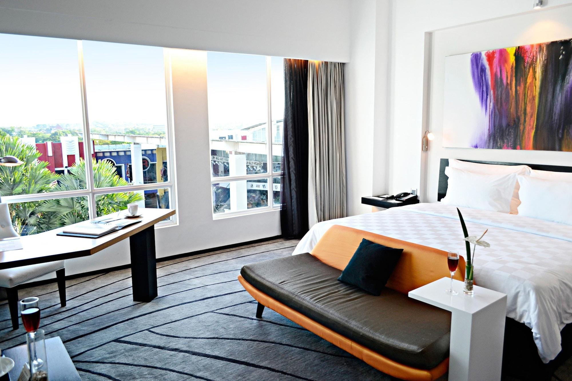 TS Suites Surabaya Exterior foto