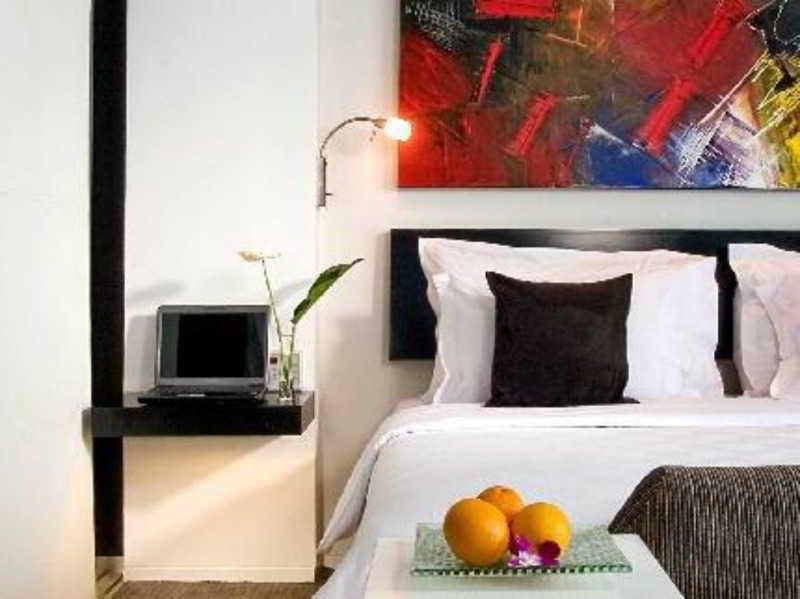 TS Suites Surabaya Exterior foto
